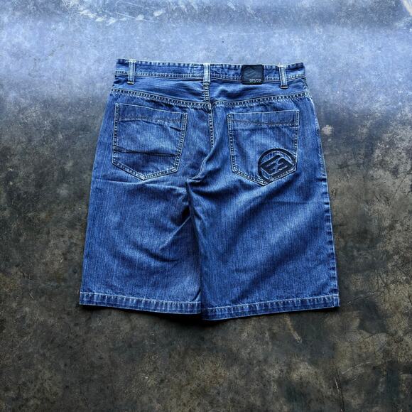 Essential Vintage Y2K Eynce Embroidered Denim Shorts - Picture 1 of 5